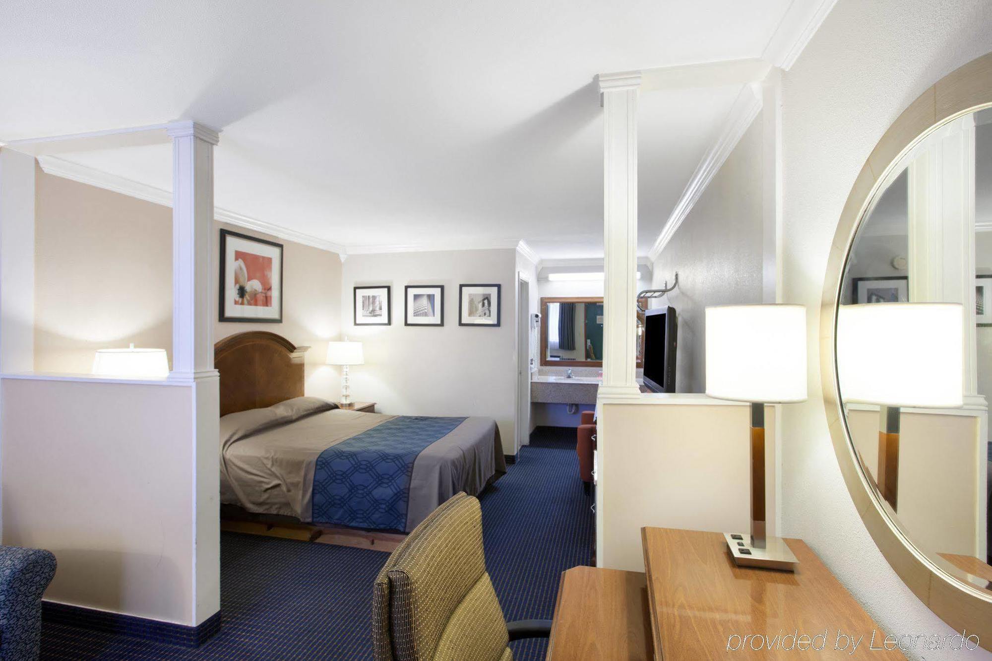 University Inn & Suites San Antonio Kültér fotó