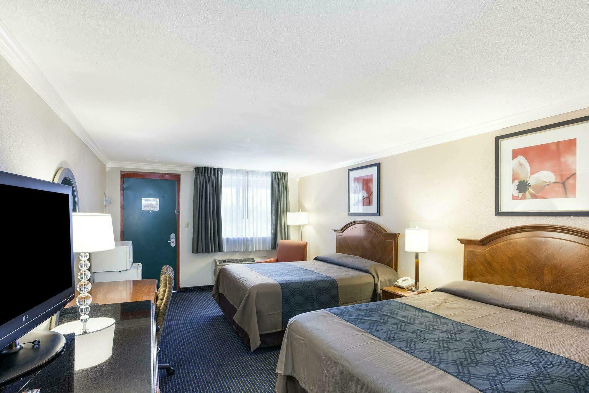 University Inn & Suites San Antonio Kültér fotó