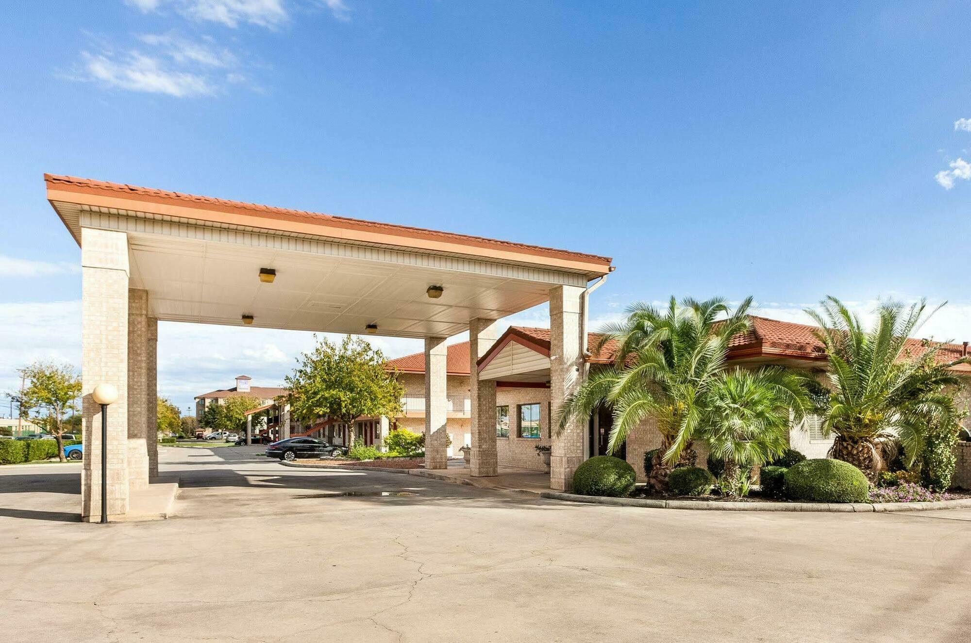 University Inn & Suites San Antonio Kültér fotó