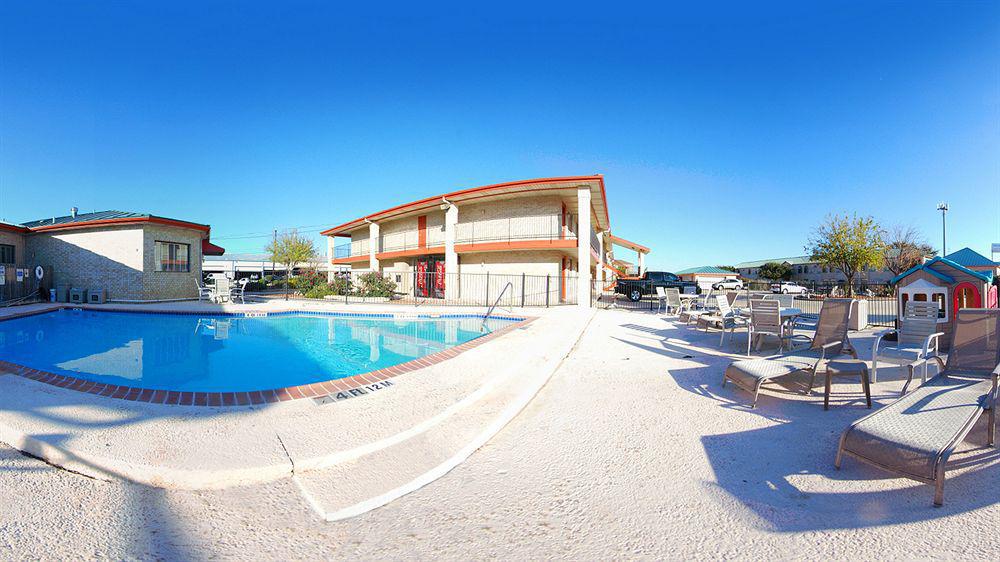 University Inn & Suites San Antonio Kültér fotó
