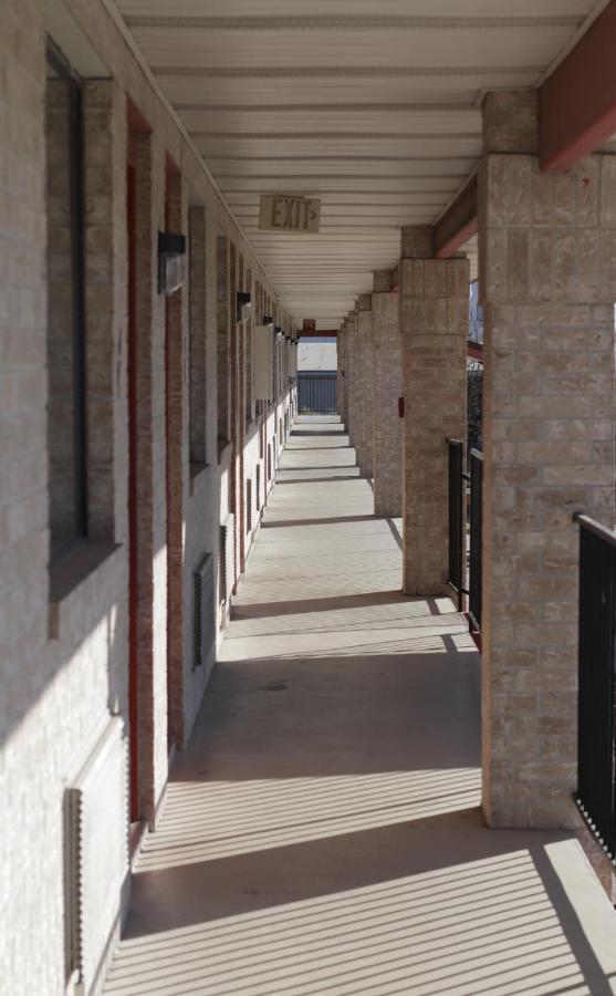 University Inn & Suites San Antonio Kültér fotó