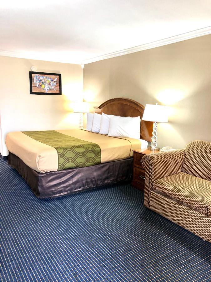 University Inn & Suites San Antonio Kültér fotó