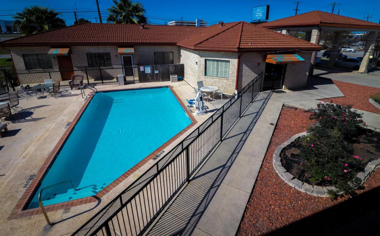 University Inn & Suites San Antonio Kültér fotó